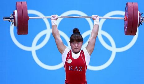 Еще одна казахская тяжелоатлетка, завоевавшая золото на Олимпиаде-2012, приехала из Китая