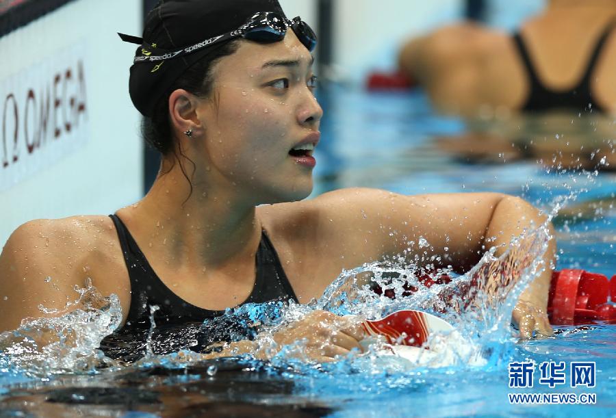 Китаянка Тан И в четверг завоевала бронзовую медаль в плавании на 100 м вольным стилем среди женщин на Олимпийских играх в Лондоне. Результат -- 53,44 секунды. 