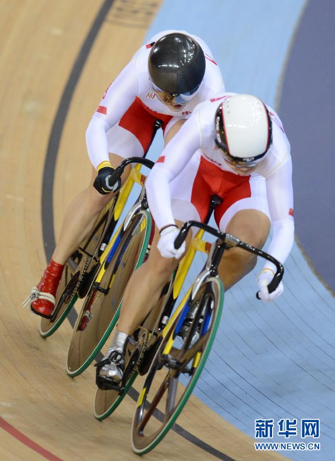 2 августа команда Китая Гун Цзиньцзе - Го Шуан завоевала серебряные медали в командном спринте в женской велогонке на треке на Олимпиаде в Лондоне.