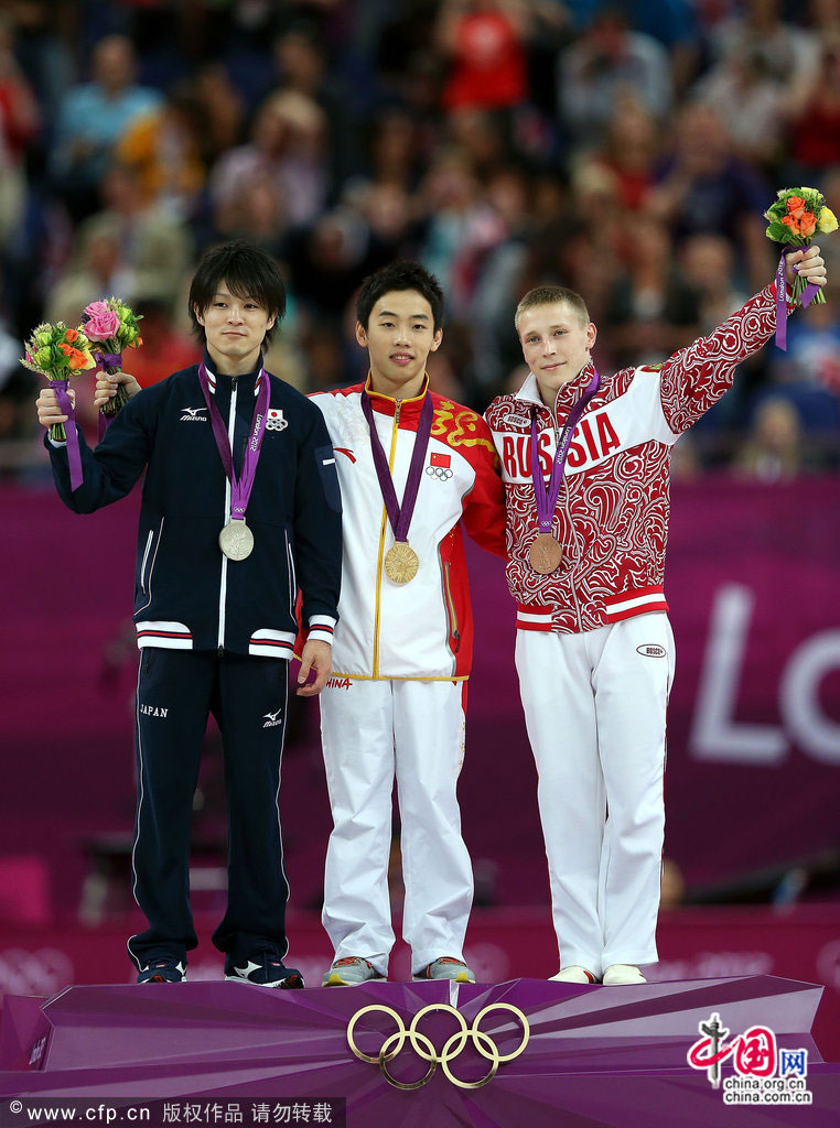 5 августа китайский гимнаст Цзоу Кай стал чемпионом лондонской Олимпиады в вольных управлениях среди мужчин с результатом 15,933 балла.