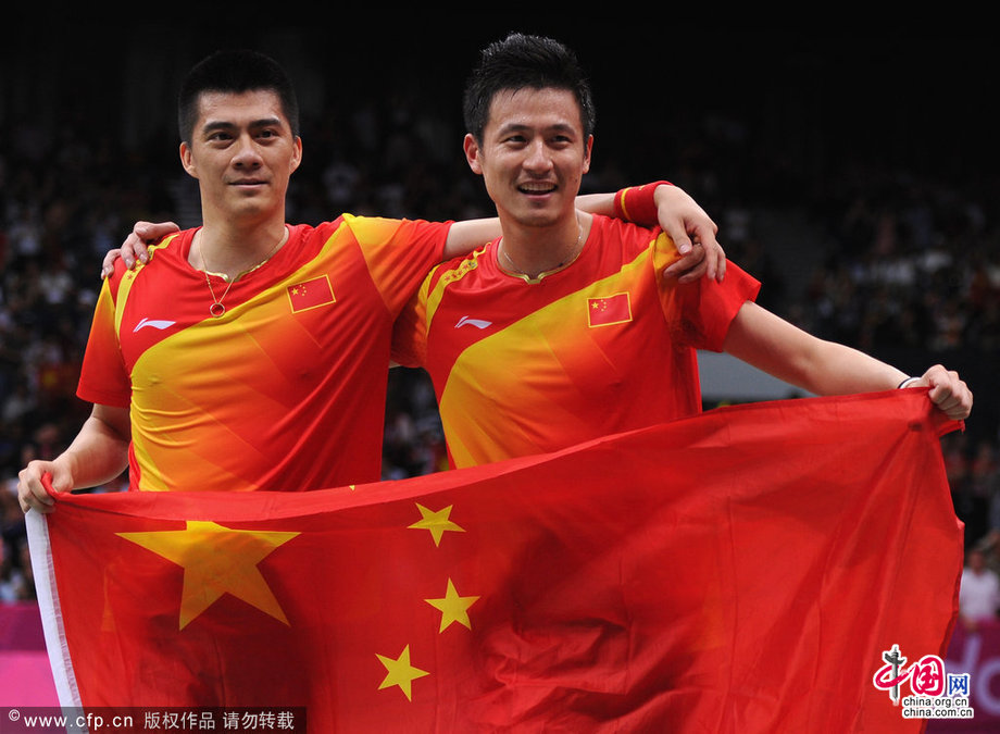 5 августа китайский дуэт Цай Юнь и Фу Хэйфэн стал чемпионом лондонской Олимпиады по бадминтону в парном разряде среди мужчин, обыграв в финале бадминтонистов из Дании Матиаса Боэ и Карстена Могенсена со счетом 21:16, 21:15.