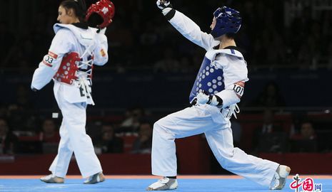 /Олимпиада-2012/ Китаянка стала чемпионкой в соревнованиях по тхэквондо в категории до 49 кг