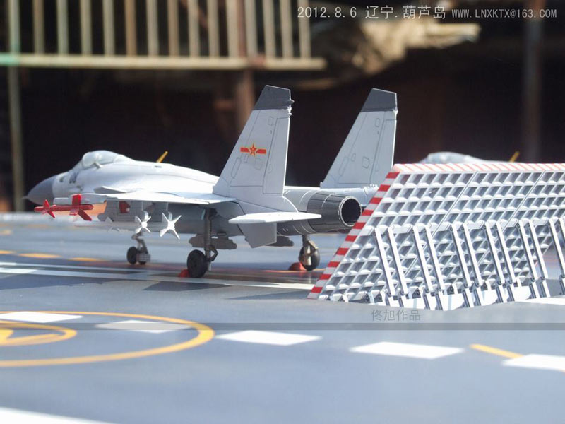Удивительно! Макет авианосца, сделанный военным художником Тун Сюем8