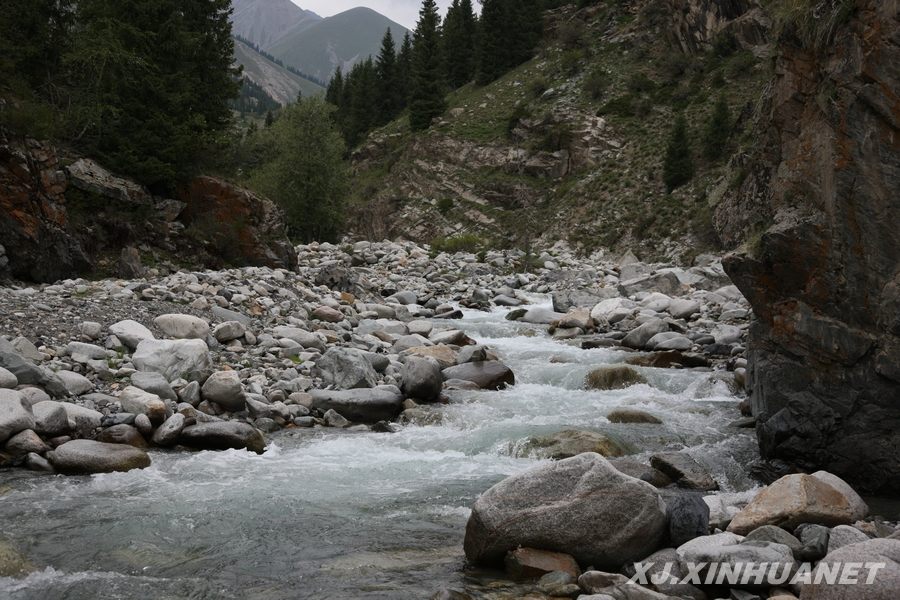 Странная красота уезда Вэньцюнь Синьцзяна