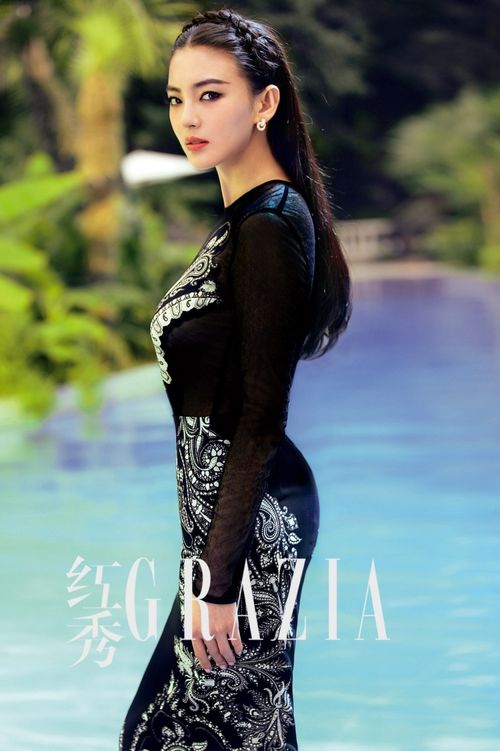 Фото: Красивая и сексуальная Чжан Юйци на обложке журнала 3