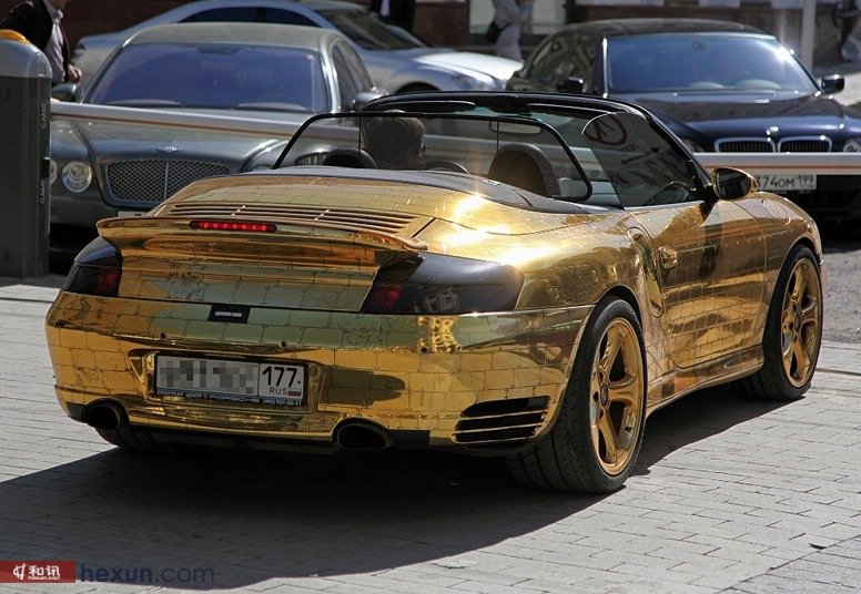 Смешные снимки о шокирующих золотистых легких автомобилях