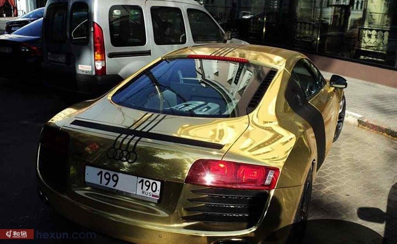 Смешные снимки о шокирующих золотистых легких автомобилях