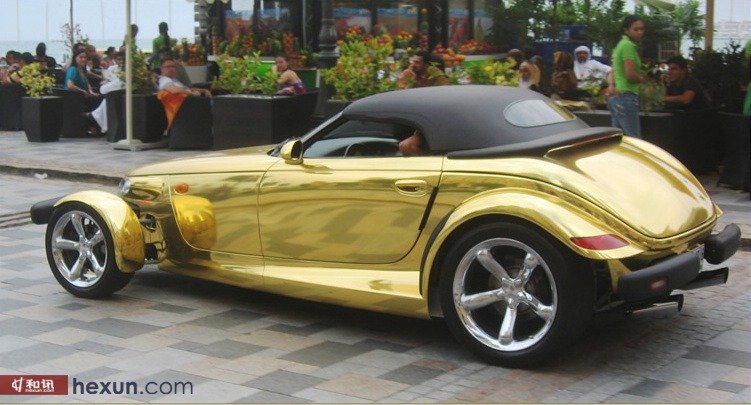 Смешные снимки о шокирующих золотистых легких автомобилях