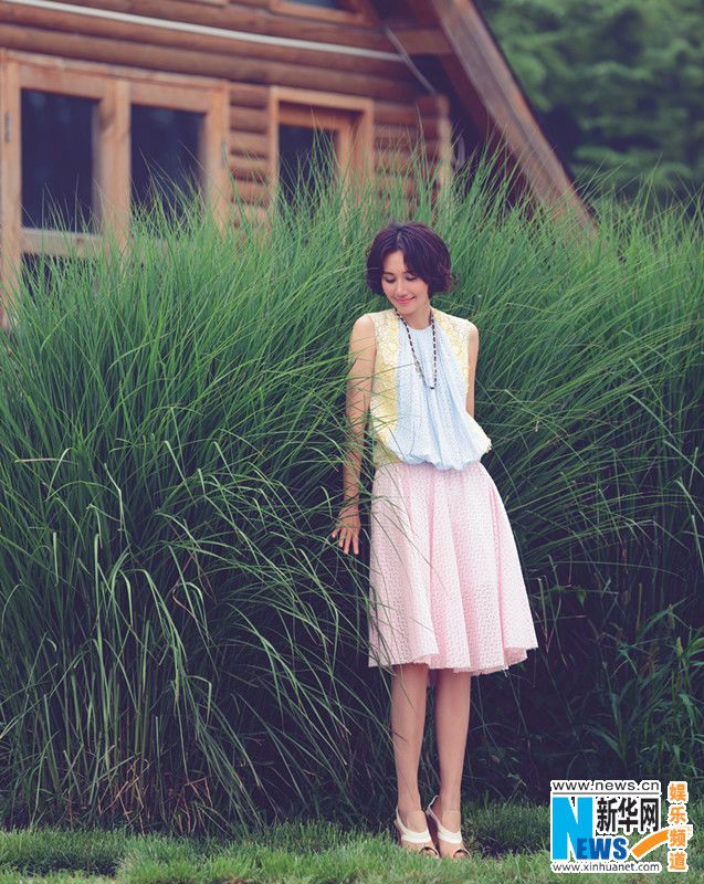Фото: Красавица Юань Цюань на обложке журнала2