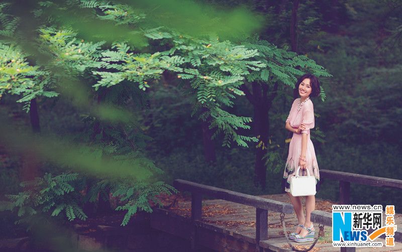 Фото: Красавица Юань Цюань на обложке журнала6