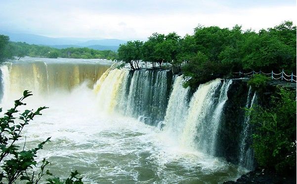Достопримечательность г. Муданьцзян – водопад Дяошуйлоу 