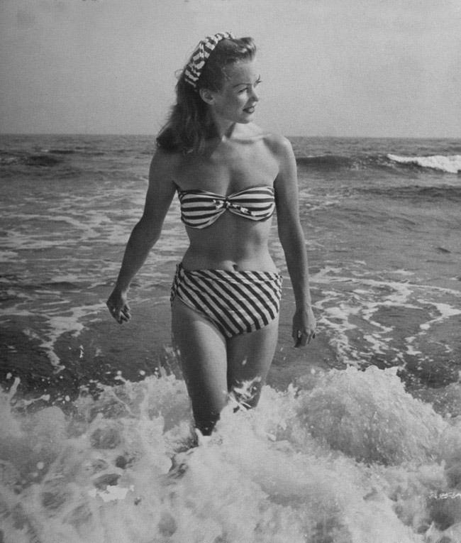 Самые классические фотографии «Девушки в бикини»6