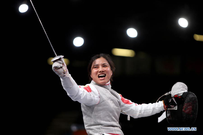 Китайская рапиристка Яо Фан 4 сентября завоевала золотую медаль турнира по фехтованию в категории В на Паралимпиаде-2012 в Лондоне.