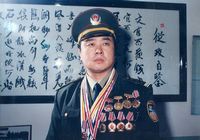 Предъявлено обвинение бывшему вице-мэру Чунцина, бывшему начальнику Управления общественной безопасности города Ван Лицзюню