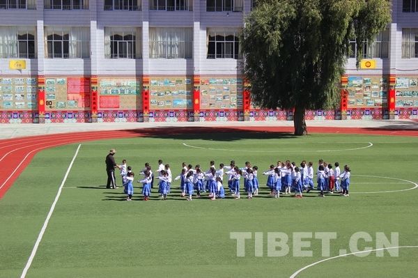 Лхаса: начался новый учебный год в школах 