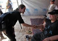 Посол доброй воли ООН Анджелина Джоли в лагере беженцев в Иордании