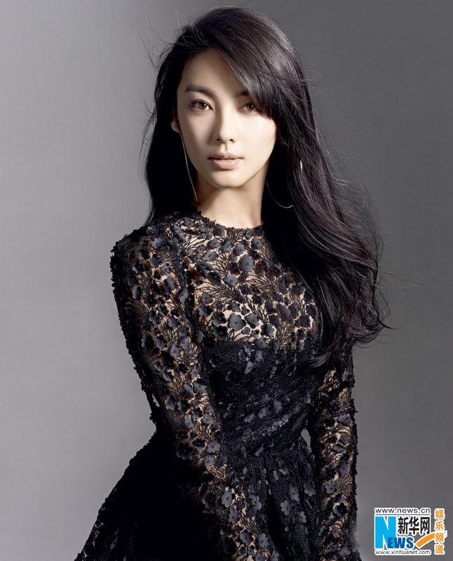 Стильная красотка Чжан Юйци на обложке журнала5