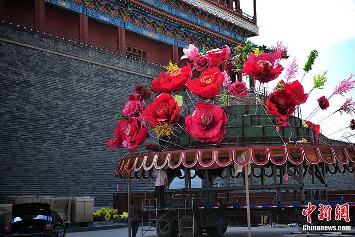 100 тысяч цветочных горшков в честь национального праздника КНР