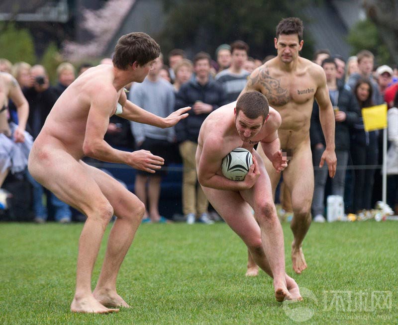 В Новой Зеландии прошел «голый матч» в регби