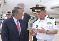 Министр обороны США Леон Панетта нанес визит в Северо-Китайский флот НОАК