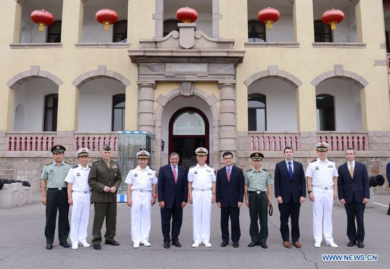 Министр обороны США Леон Панетта нанес визит в Северо-Китайский флот НОАК 2