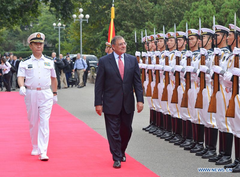 Министр обороны США Леон Панетта нанес визит в Северо-Китайский флот НОАК 3