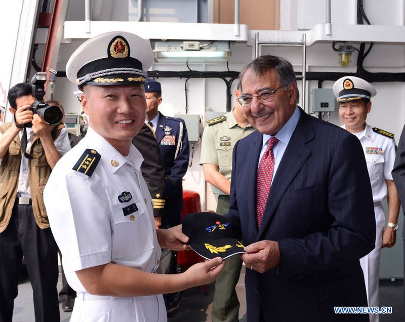Министр обороны США Леон Панетта нанес визит в Северо-Китайский флот НОАК 4