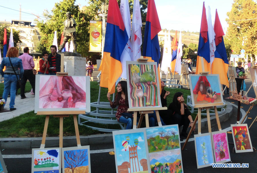 В Ереване отмечается праздник города 