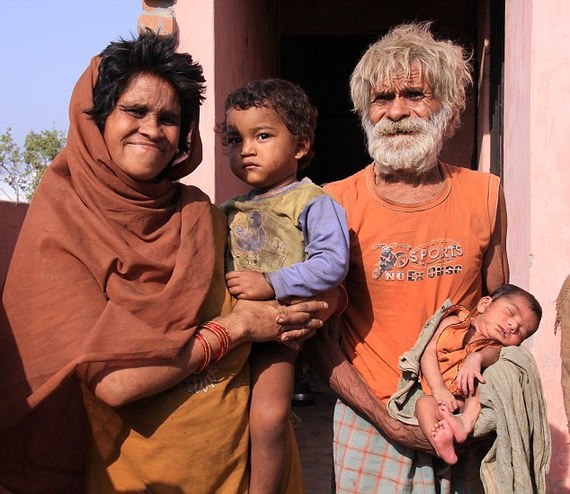 В Индии 96-летний мужчина во второй раз стал отцом3