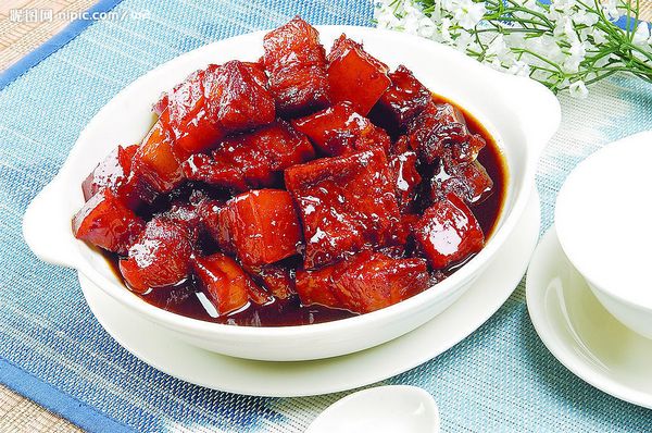Китайская кухня: Хуншаожоу (Тушеное мясо в соевом соусе) 