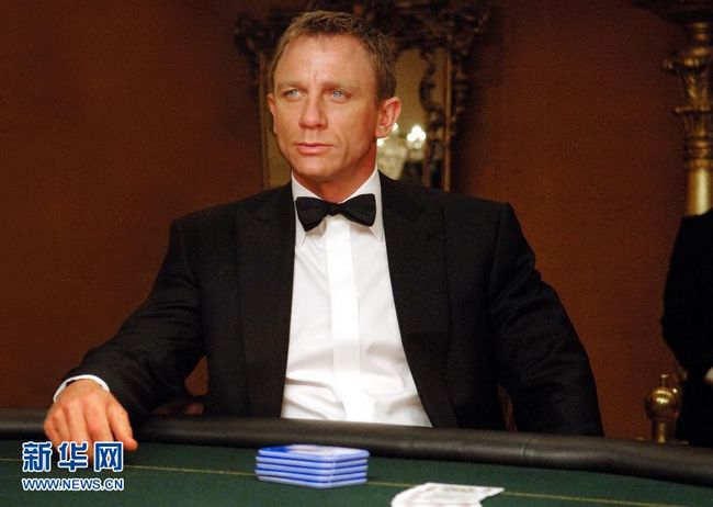 50-летний юбилей фильмов об «агенте 007»: Джеймс Бонд и девушки Джеймса Бонда