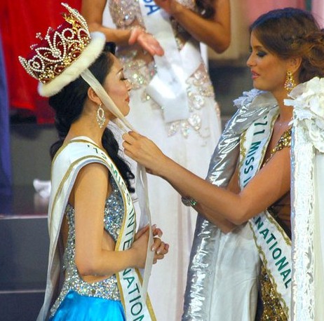 'Miss International 2012' стала японка Икуми Йосимацу 