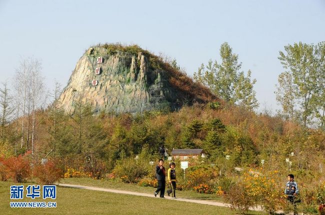 Прекрасный пейзаж в пхеньянском парке