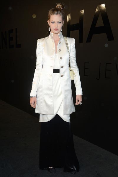 Модные звезды на мероприятии в честь 80-летия ювелирной коллекции Chanel2