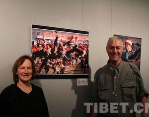 Иностранные зрители посетили фотовыставку ?Впечатления о Тибете? 