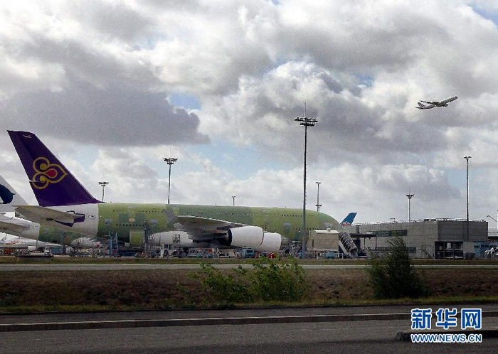 Вход в сборочный цех пассажирского самолета «Airbus А380»
