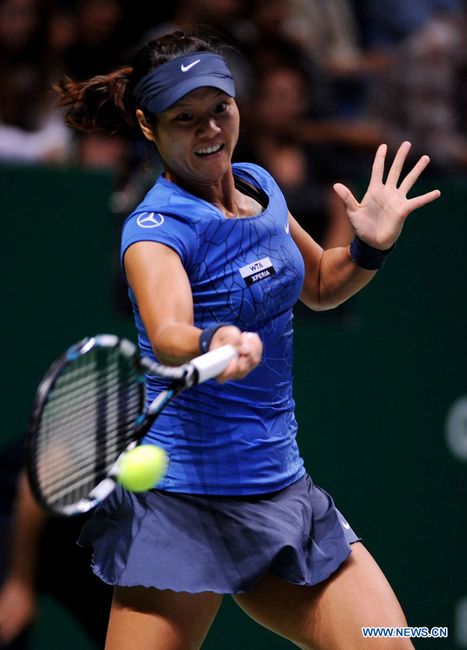 Теннис -- Итоговый турнир WTA-2012: Ли На обыграла А. Кербер