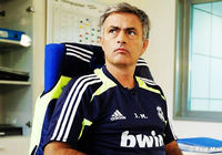 Снимки Жозе Моуриньо (Jose Mourinho) на работе в футбольном клубе Реал Мадрид