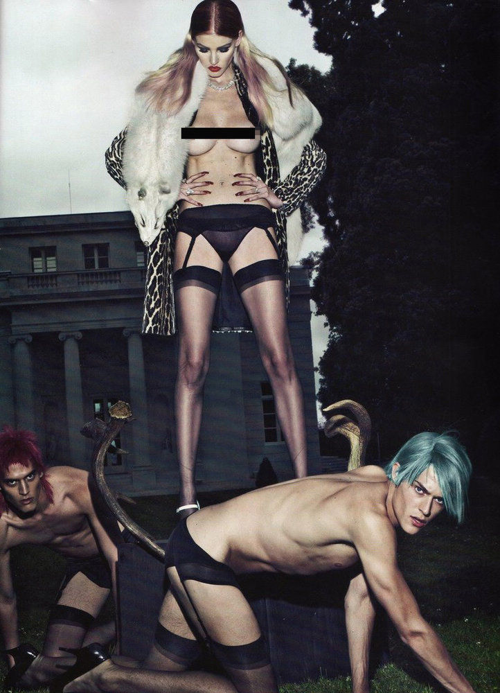 Сексуальные снимки супермодели Лара Стоун (Lara Stone) в объективе фотографа Mikael Jansson на обложках «The Last Magzine»