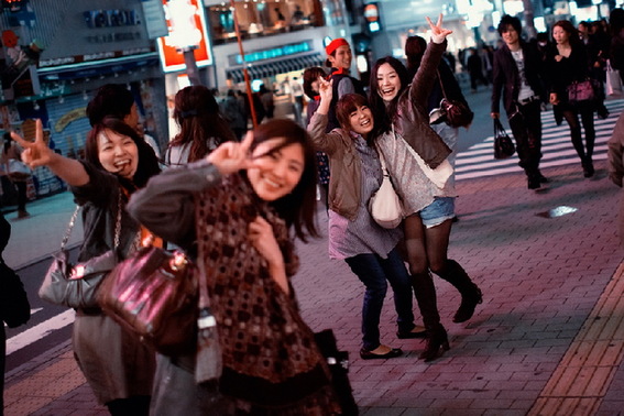 Жизнь жителей Токио в объективе британского фотографа4