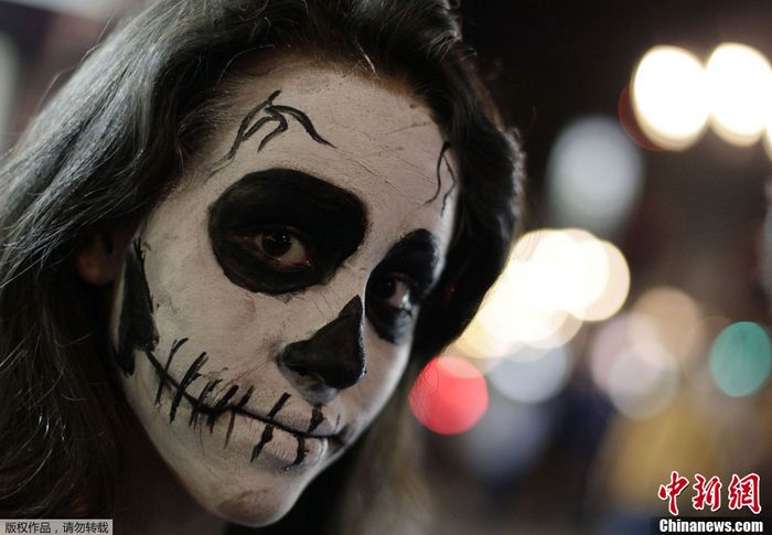 В мире отмечают праздник Хэллоуин