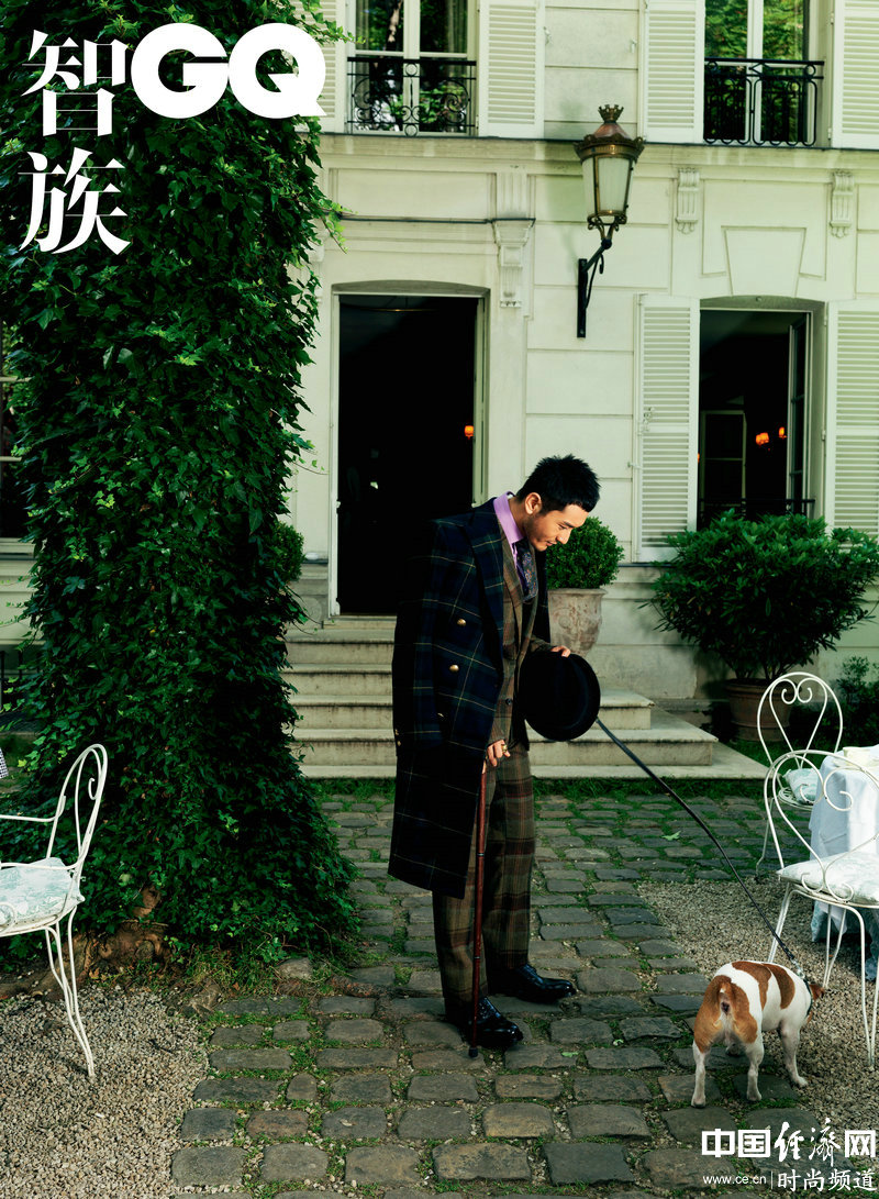 Китайский актер Хуан Сяомин на обложке журнала «GQ» (Ноябрь 2012)2