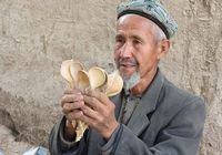 Мастерство изготовления уйгурских ложек «кошук» в Синьцзяне