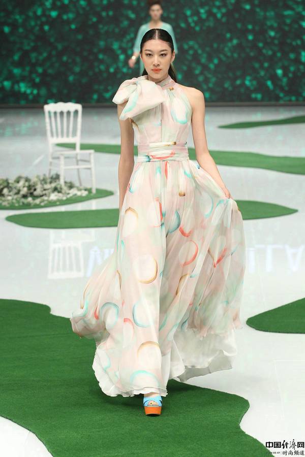 Последний великолепный показ в рамках Китайской международной недели моды 20123