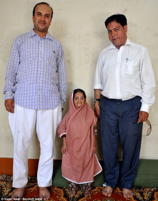 113 лет: 90-сантиметровая индийская бабушка стала самой маленькой долгожительницей1