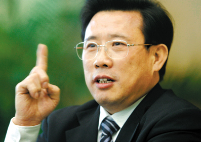 На снимке: Председатель правления тяжело-промышленной корпорации «Sany» Лян Вэньгэнь