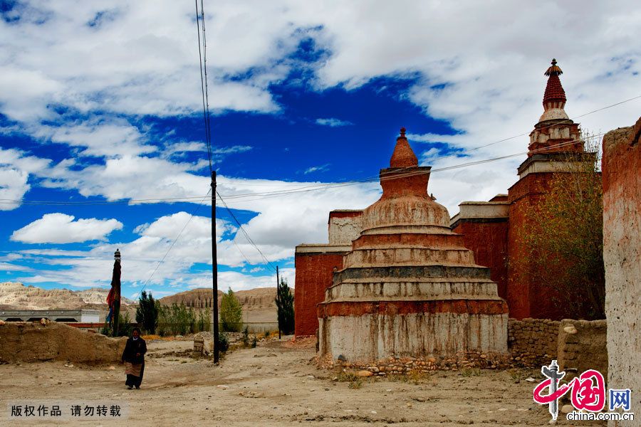 Фото: Храм Толиньсы в Тибете