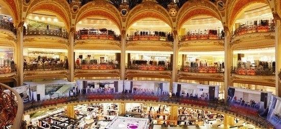 Фото: китайские туристы скупают роскоши в Париже
