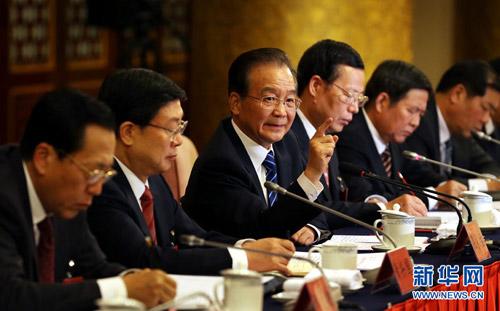Премьер Госсовета КНР встретился с делегатами из Тяньцзиня