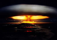 Высококачественные снимки о страшном и красивом грибовидном облаке от ядерной бомбы